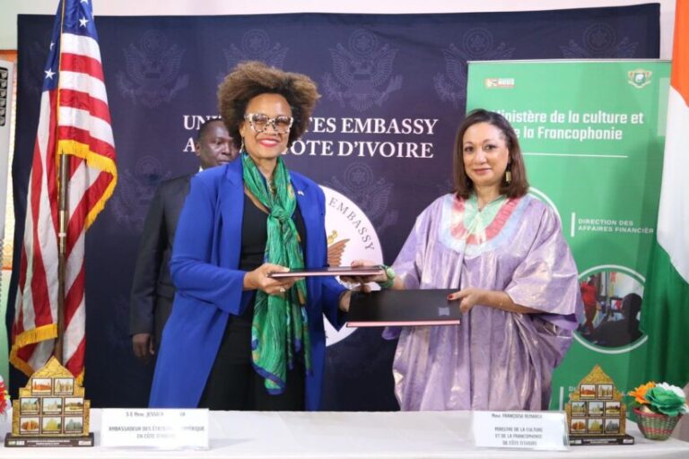 Côte d’Ivoire-AIP/Signature d’un protocole d’accord pour la préservation des mosquées de style soudanais du Nord ivoirien