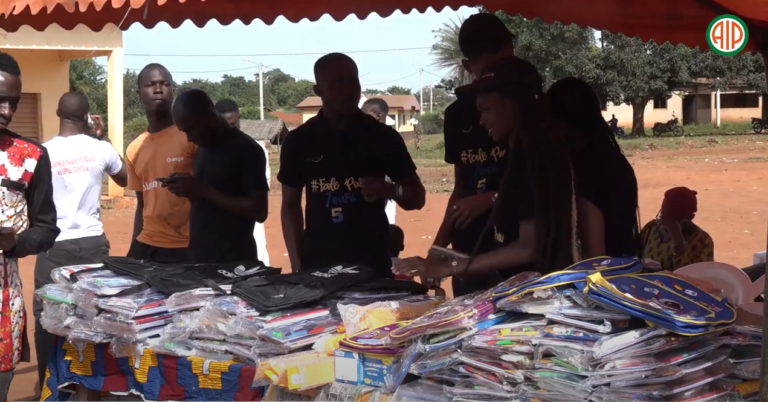 Région-Man/ 250 kits scolaires et une mini-bibliothèque offerts aux écoliers de Ferentella