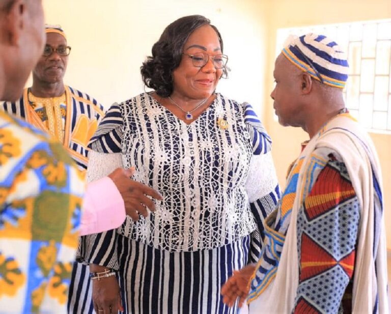 Côte d’Ivoire-AIP/ Anne Ouloto annonce une visite des infrastructures d’Abidjan par les chefs coutumiers du Cavally