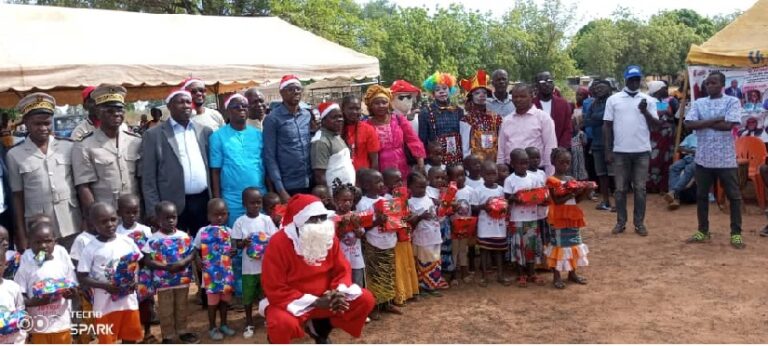 Côte d’Ivoire – AIP / L’amicale des cadres de Sinématiali donne la joie aux tout-petits de la maternelle Fidèle Sarassoro de Tiongofolokaha