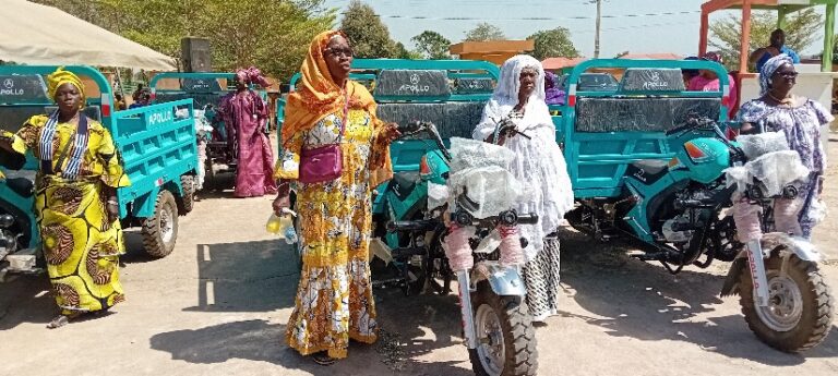 Côte d’Ivoire – AIP / Le PNUD offre six tricycles à la fédération des associations de femmes de Kani