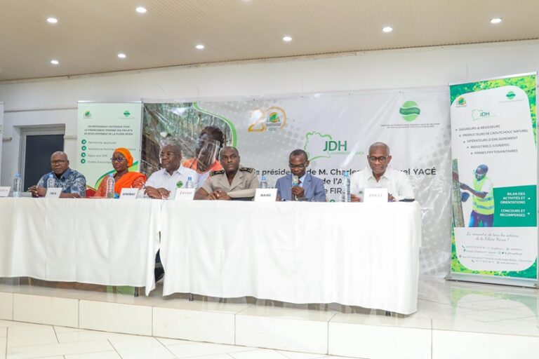 Côte d’Ivoire-AIP/ L’APROMAC et le FIRCA célèbrent les meilleurs acteurs de la filière Hévéa à Gagnoa