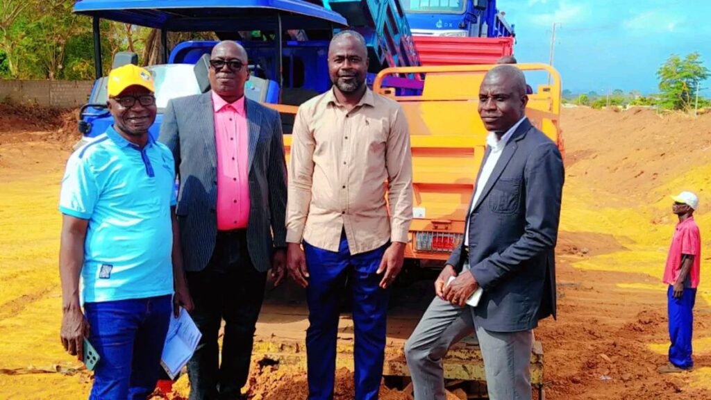 Côte d’Ivoire-AIP/L’Agence nationale de gestion des déchets dote la mairie de Zuénoula de matériel de salubrité