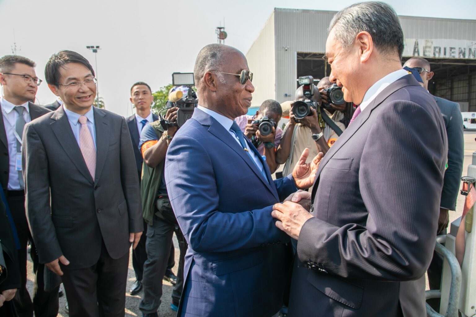 AIP/Inter/ Renforcement des liens ivoiro-chinois : hommage au ministre chinois Wang Yi par son homologue ivoirien