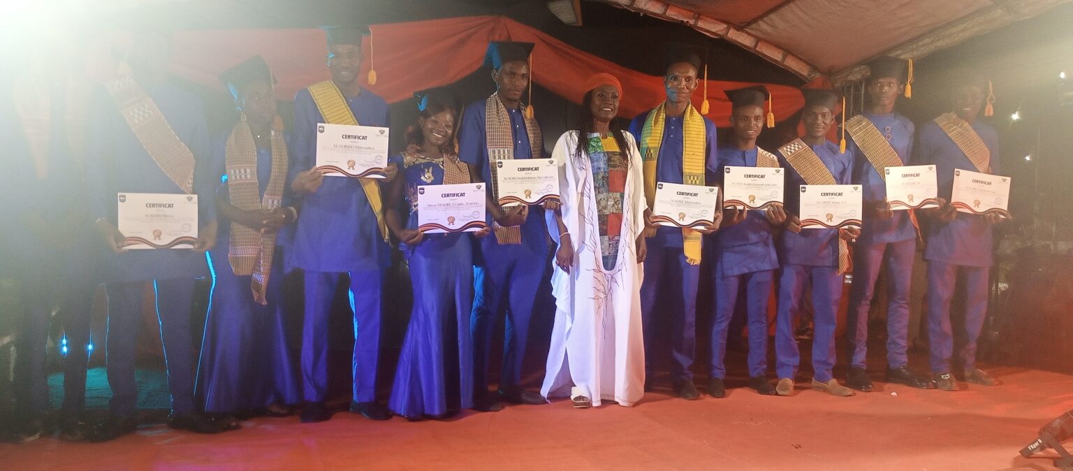 Côte d’Ivoire-AIP/ Des artisans couturiers reçoivent leurs attestations de fin de formation à Boundiali