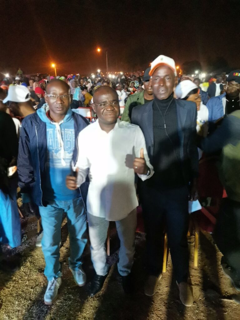 Côte d’Ivoire-AIP /Le président du conseil régional décaisse près de 600 millions FCFA pour la création de 19 avicoles dans le Hambol