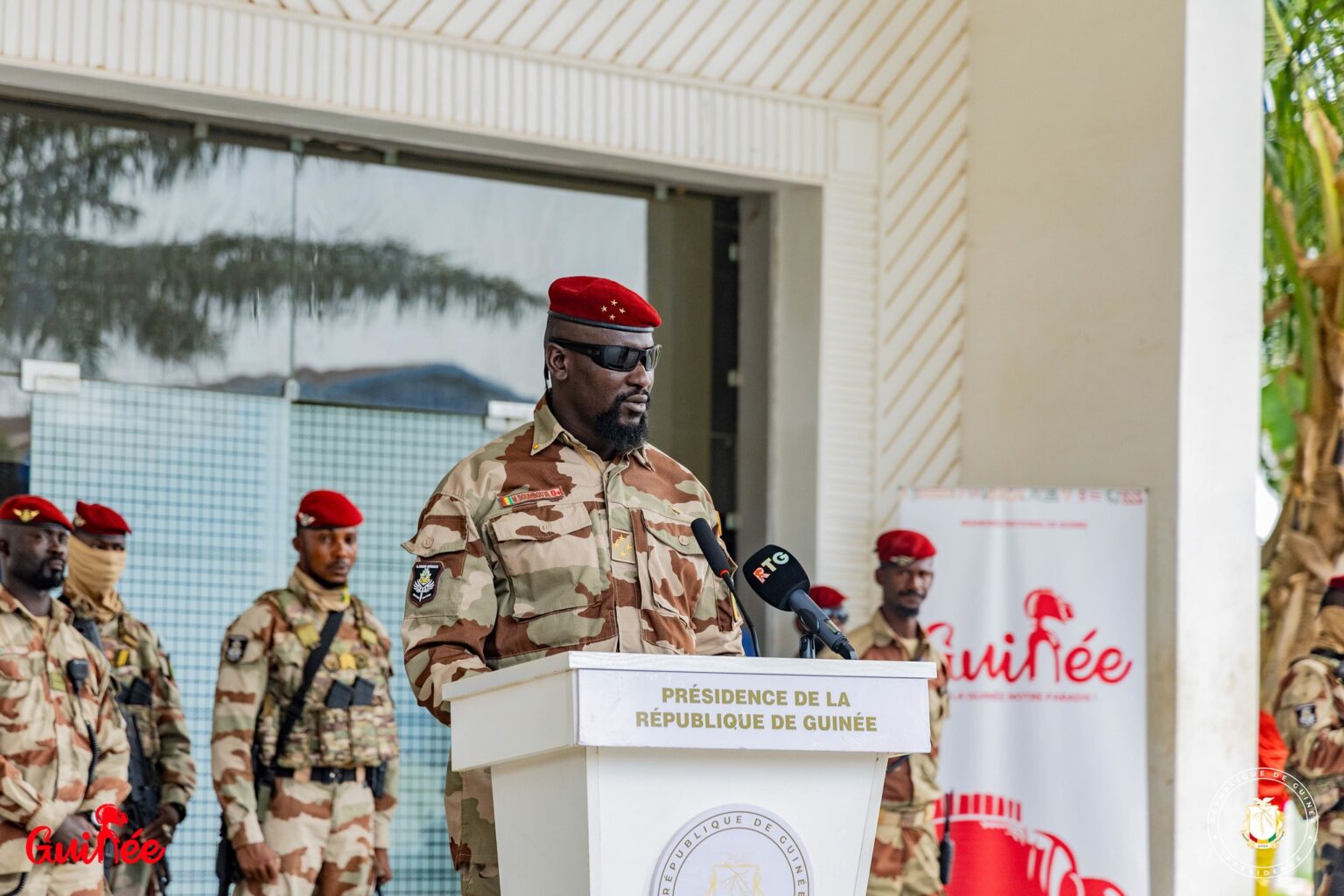 Côte d’Ivoire-AIP/Inter/ En Guinée, la nouvelle Constitution propose une limitation du pouvoir présidentiel à deux mandats