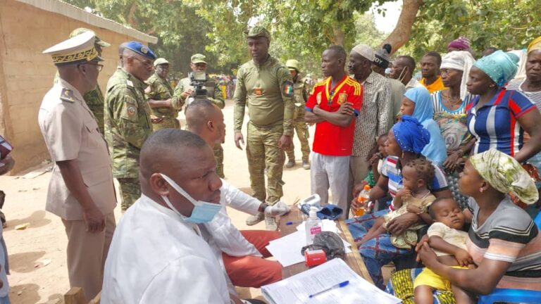 Côte d’Ivoire-AIP/ Près de 1000 personnes consultées au cours d’une action civilo-militaire à Kôlôgôbô