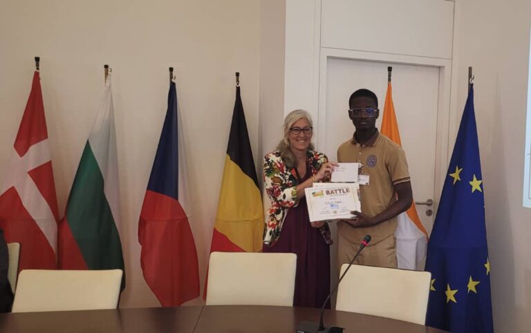 Côte d’Ivoire-AIP/ L’Union européenne récompense les lauréats du concours de dessins de presse du festival Cocobulles 2023