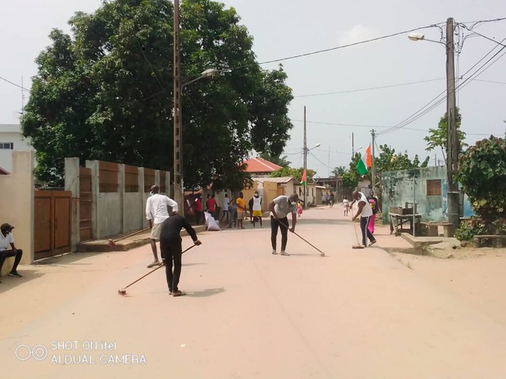 Côte d’Ivoire-AIP/ Culture : Une opération “Coup de balai” à Moossou pour démarrer la fête de génération