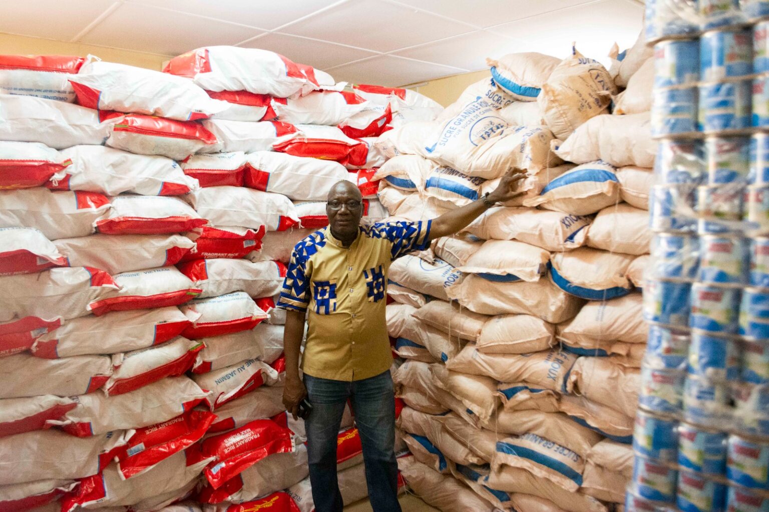 Côte d’Ivoire-AIP/ Le ministre gouverneur du district des Savanes offre plus de 25 tonnes vivres à la communauté musulmane