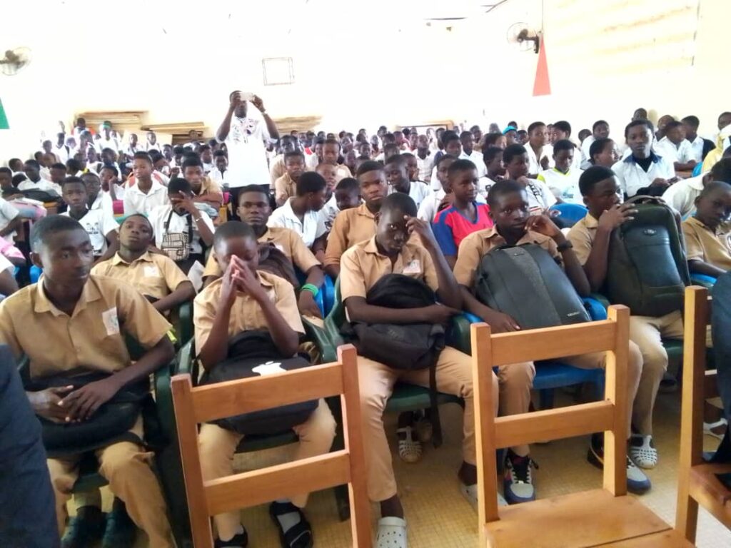 Côte d’Ivoire-AIP/Les élèves du lycée moderne d’Alépé sensibilisés sur les inconvénients de la drogue