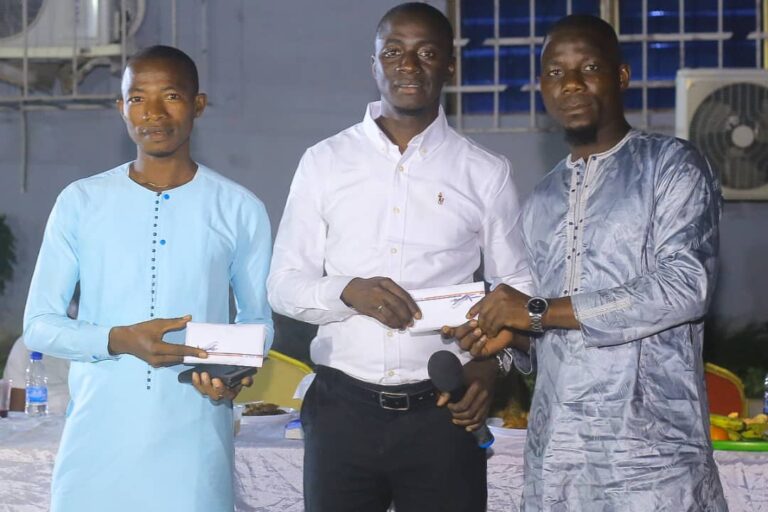 Côte d’Ivoire-AIP/ La jeunesse du RHDP exprime sa solidarité aux déguerpis d’Attécoubé