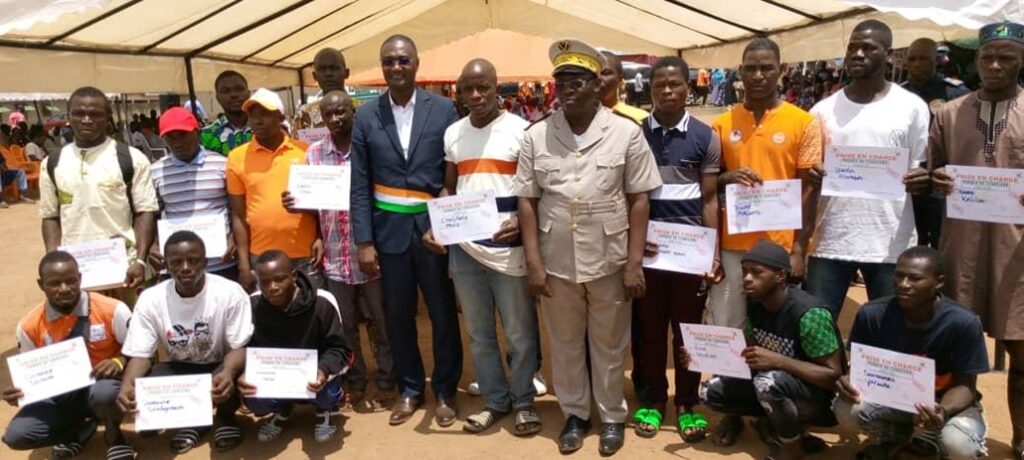 Côte d’Ivoire- AIP/ Trente-deux jeunes bénéficient d’un appui financier à Touba