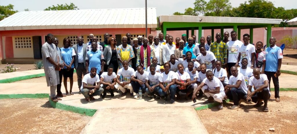 Côte d’Ivoire-AIP/ Les auditeurs de la 3e promotion du CEFAM reçoivent leurs parchemins de fin de formation