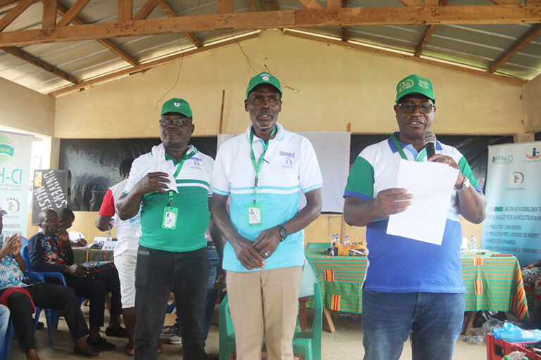 Côte d’Ivoire-AIP/L’UNAPHECI se déploie à Grand Bereby pour mieux défendre les intérêts des producteurs de la filière de l’hévéa
