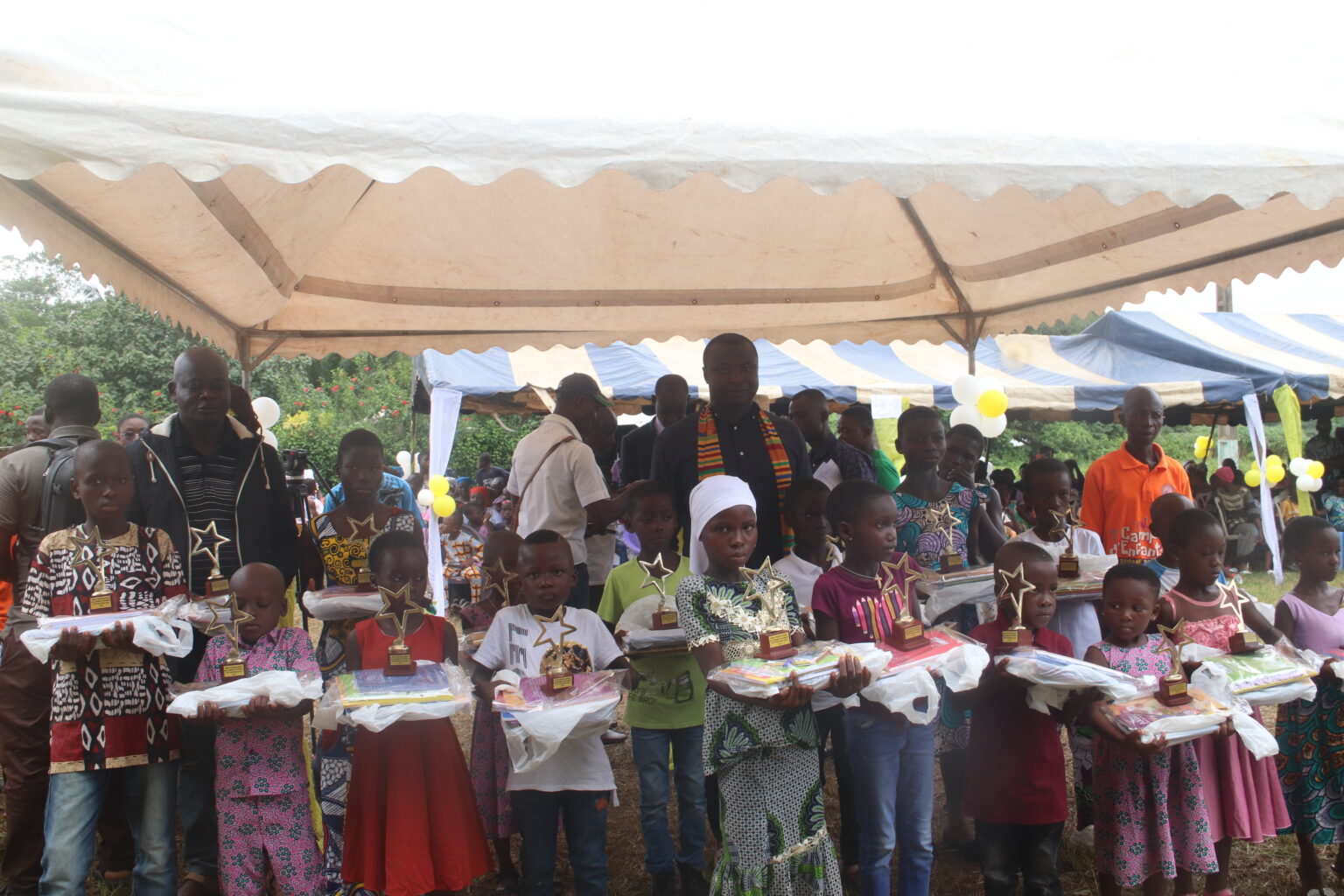 Côte d’Ivoire-AIP/ La 12e édition du prix d’excellence Aka Bénié récompense 138 élèves à Etubety