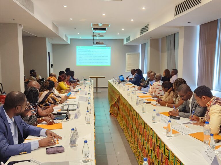 Côte d’Ivoire-AIP/ Bientôt un manuel à la disposition des médecins et infirmiers en entreprise pour la surveillance médicale des travailleurs du secteur du transport terrestre