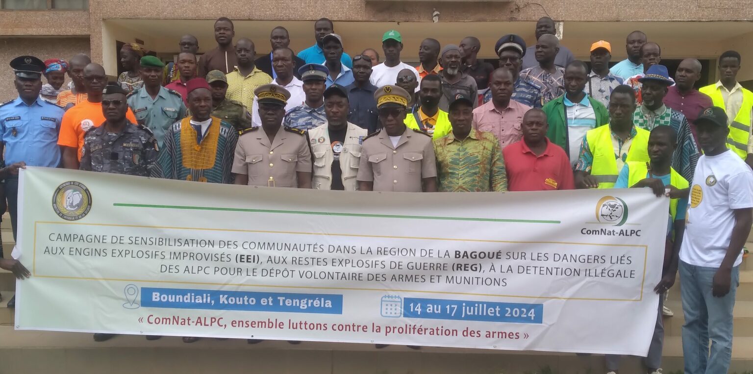 Côte d’Ivoire-AIP/ La ComNat-ALPC sensibilise dans le nord sur les dangers liés à la détention des armes légères et de petit calibre