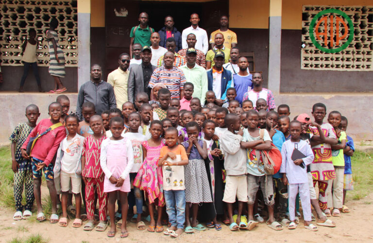 Côte d’Ivoire-AIP/ Plus de 1200 élèves du primaire dans le Lôh-Djiboua bouclent un mois de cours de vacances animés par des enseignants du RHDP