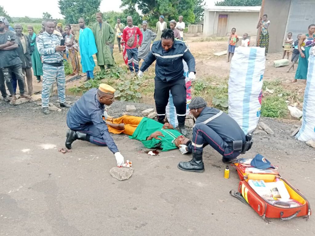Côte d’Ivoire-AIP/ Un passager grièvement blessé après avoir été traîné sur plusieurs mètres par un véhicule de transport