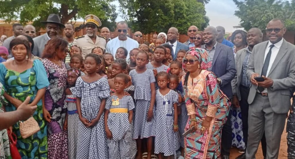 Côte d’Ivoire – AIP/ Un milliard de FCFA d’investissement dans le secteur de l’éducation par le conseil régional du Haut- Sassandra