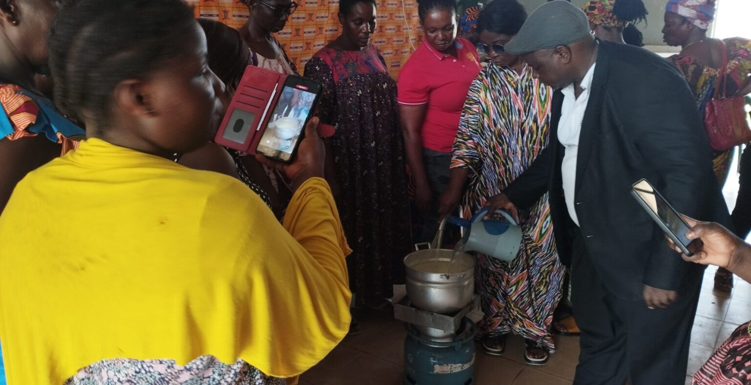 Côte d’Ivoire -AIP/ Des femmes rurales de Dabou formées à la transformation de produits en denrées comestibles