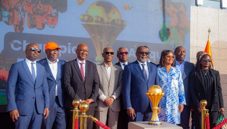 Côte d’Ivoire-AIP/ Les structures de la plateforme aéroportuaire célèbrent le trophée de la CAN