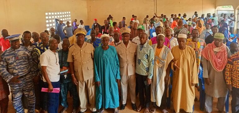 Côte d’Ivoire – AIP/ Le préfet de Sandégué sensibilise les nouveaux majeurs à s’inscrire sur la liste électorale