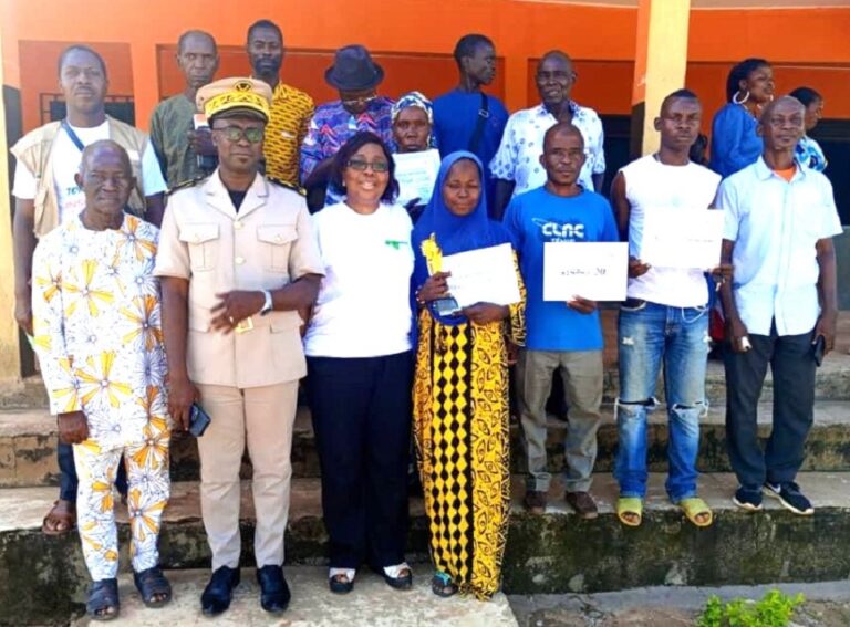 Côte d’Ivoire-AIP/ Les meilleurs producteurs agricoles de Bagohouo primés pour l’utilisation du compost