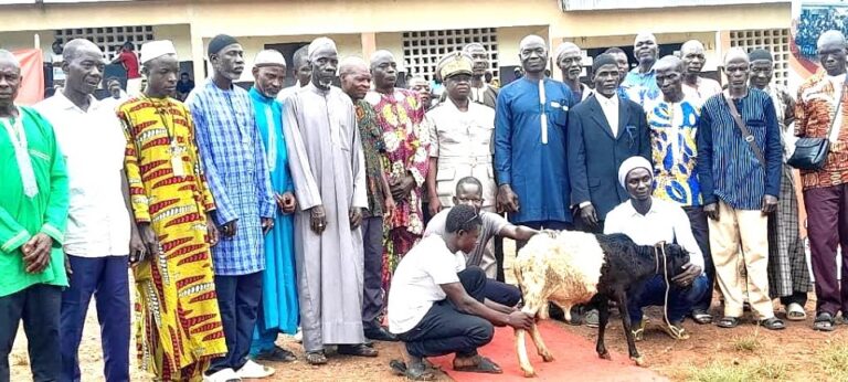 Côte d’Ivoire-AIP/ Le sous-préfet de Guézon appelle les populations de Tobly Bangolo à prôner la cohésion sociale