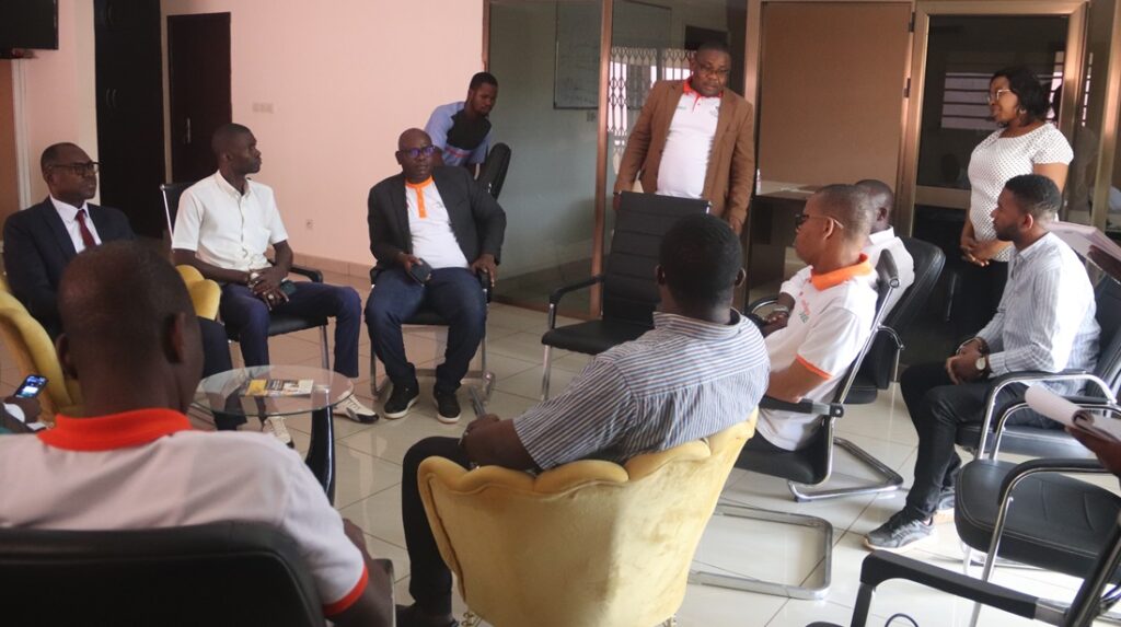 Côte d’Ivoire – AIP/ Daloa : l’Agence emploi jeune effectue une visite de suivi des bénéficiaires de ses dispositifs d’insertion professionnelle