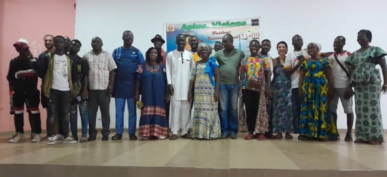 Côte d’Ivoire – AIP / La caravane d’artistes conteurs dédiée à la paix lancée à Ouellé