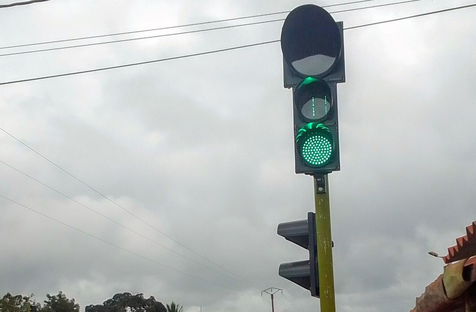 Côte d’Ivoire – AIP / L’AGEROUTE installe des feux tricolores à Prikro