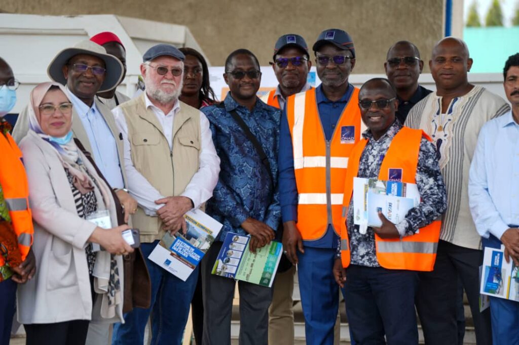 Côte d’Ivoire-AIP/ Une délégation de la Facilité africaine de l’eau s’imprègne du système de déshydratation et de traitement des boues de vidange à Abidjan