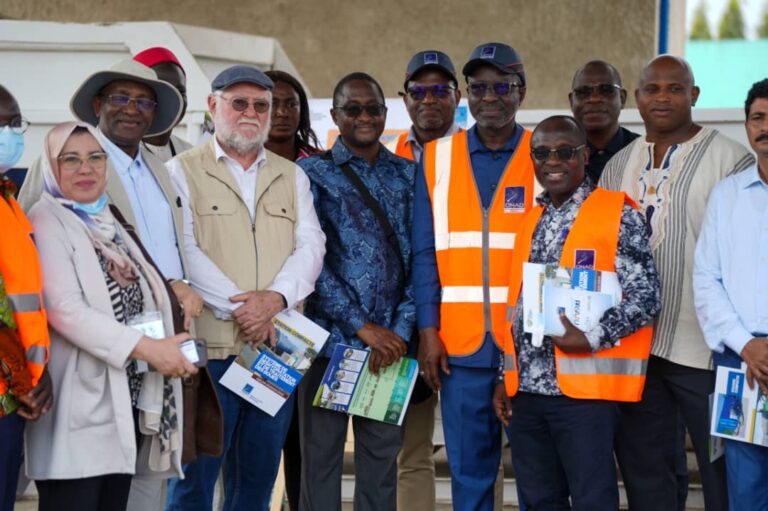 Côte d’Ivoire-AIP/ Une délégation de la Facilité africaine de l’eau s’imprègne du système de déshydratation et de traitement des boues de vidange à Abidjan
