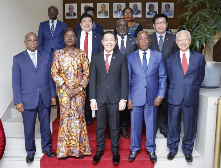 AIP/ Le ministre Kacou Adom propose un accord de consultation politique annuelle pour renforcer les relations entre la Côte d’Ivoire et Singapour