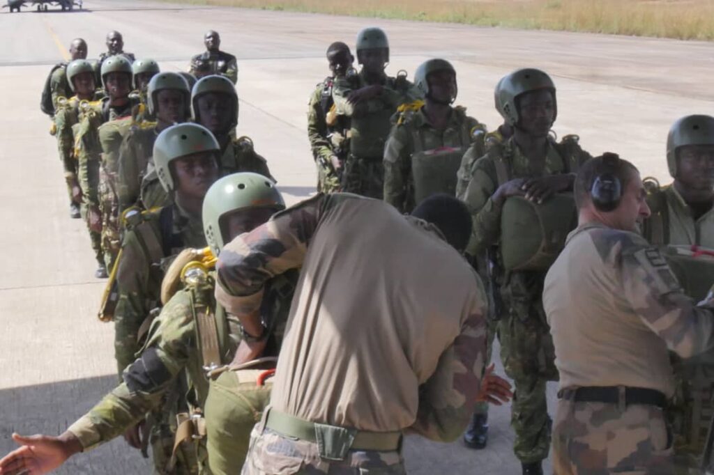 Côte d’Ivoire-AIP/ Franc succès de la 3ème manœuvre militaire aérienne franco-ivoirienne dans la région du Gbeké