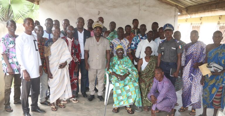 Côte d’Ivoire – AIP/ Le sous-préfet de Gouméré en campagne contre les lotissements anarchiques