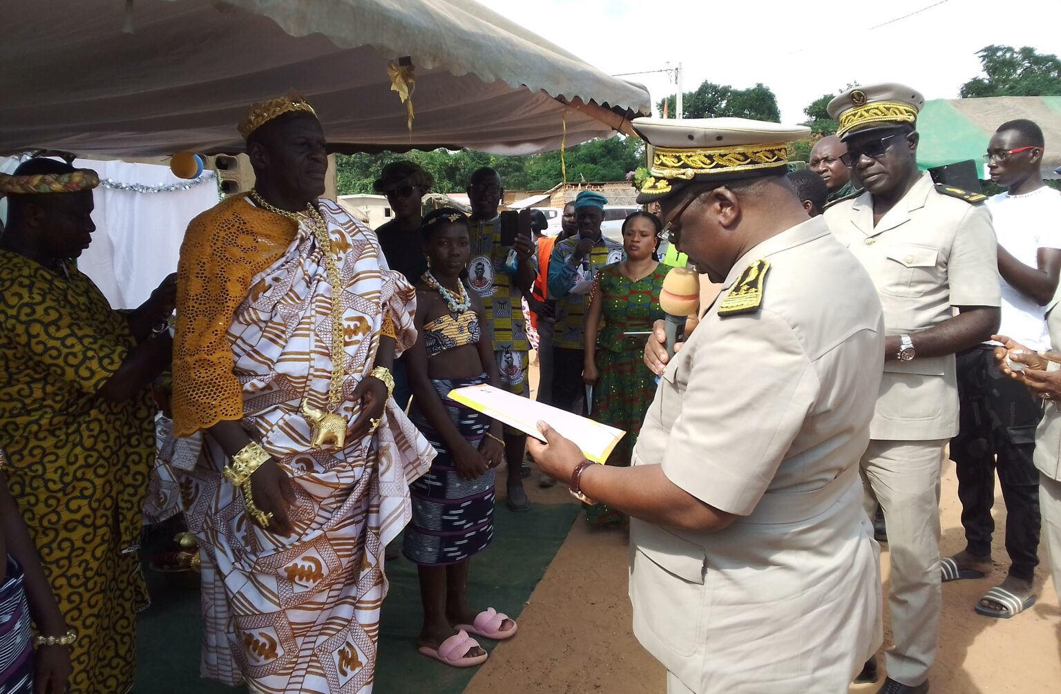 Côte d’Ivoire – AIP / Le nouveau chef du village de Bendékro investi