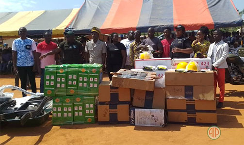 Côte d’Ivoire-AIP/Une ONG offre du matériel agricole à des jeunes du village de Banguéhi