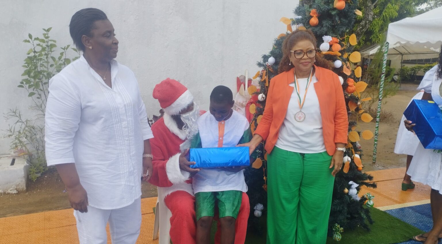 Côte d’Ivoire -AIP/ Arbre de Noël 2024: une célébration à la pouponnière de Dabou sous le signe d’un hommage à deux symboles de la République