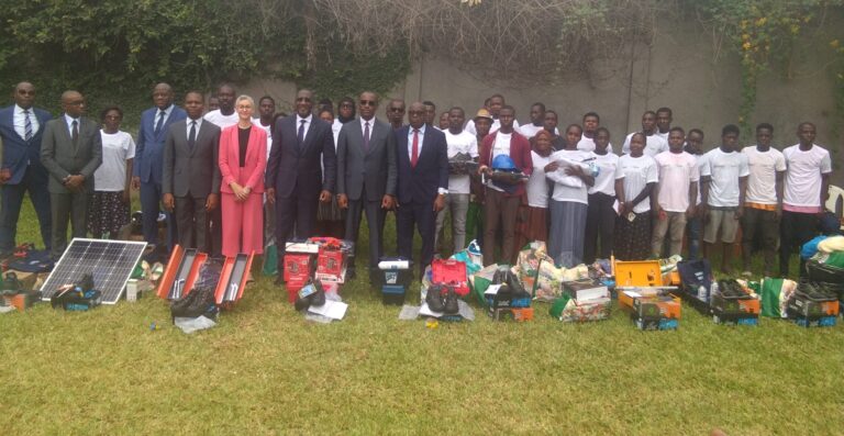 Côte d’Ivoire-AIP/ Insertion de la jeunesse : plus de 2 000 jeunes bénéficieront d’une formation dans les métiers de l’artisanat (Mamadou Touré)