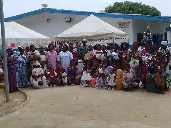Côte d’Ivoire-AIP/ Le centre de santé urbain de Songon récompense des mères et des bébés pour booster la vaccination