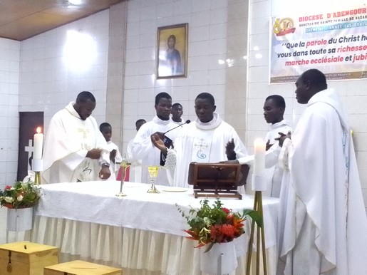 Côte d’Ivoire-AIP/ Noël 2024 : les fidèles du Sanctuaire Sainte-famille de Nazareth d’Abengourou invités à accepter Jésus dans « la crèche » de leur vie