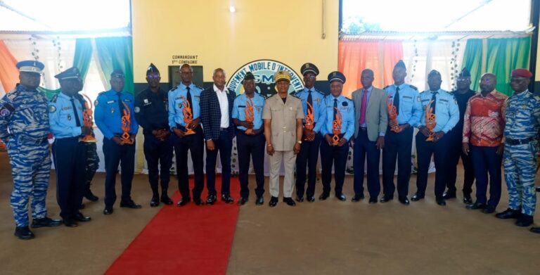 Côte d’Ivoire – AIP/ Onze policiers honorés à Daloa avant leur départ à la retraite le 31 décembre