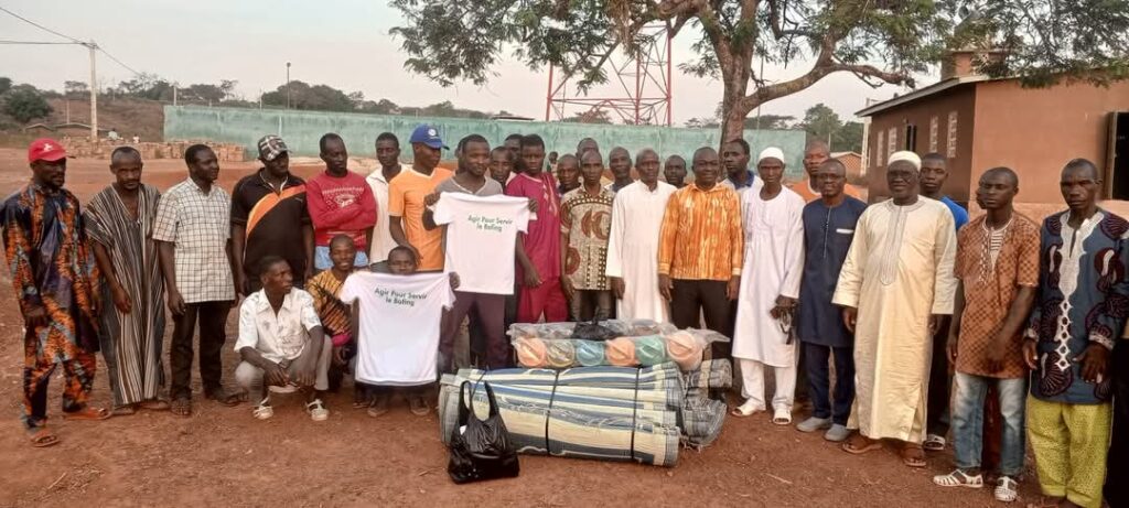 Côte d’Ivoire- AIP/ Un mouvement offre des accessoires de prières à la mosquée de Goh
