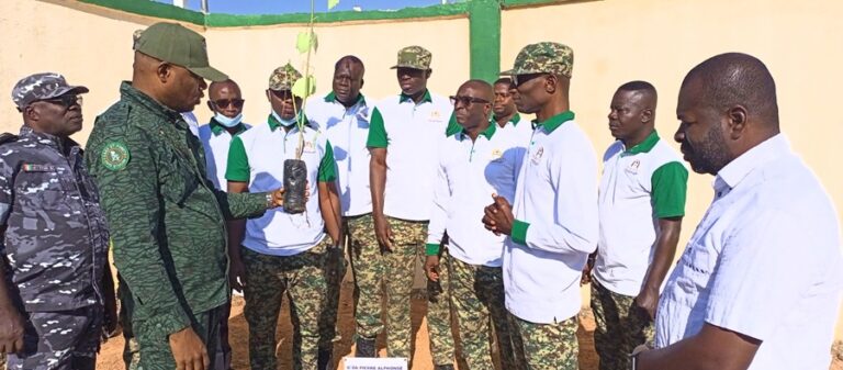 Côte d’Ivoire-AIP/Les douaniers de Doropo organisent une opération de planting d’arbres
