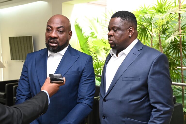 Côte d’Ivoire-AIP/ Culture : la structuration reste « l’un des grands défis » de l’industrie musicale ivoirienne (Yodé et Siro)