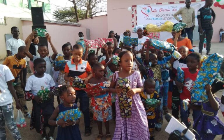 Côte d’Ivoire-AIP/ Plus de 800 enfants comblés lors de l’arbre de Noël anticipé à Korhogo